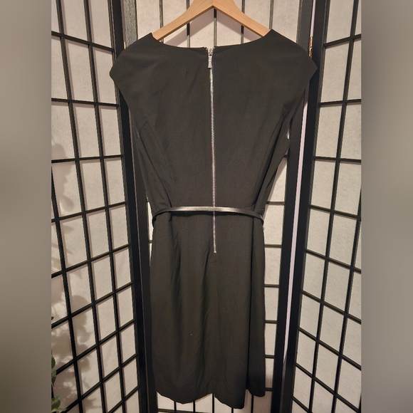 Michael Kors‎ Dress with Leather & Metal Belt - Picture 2 of 5
